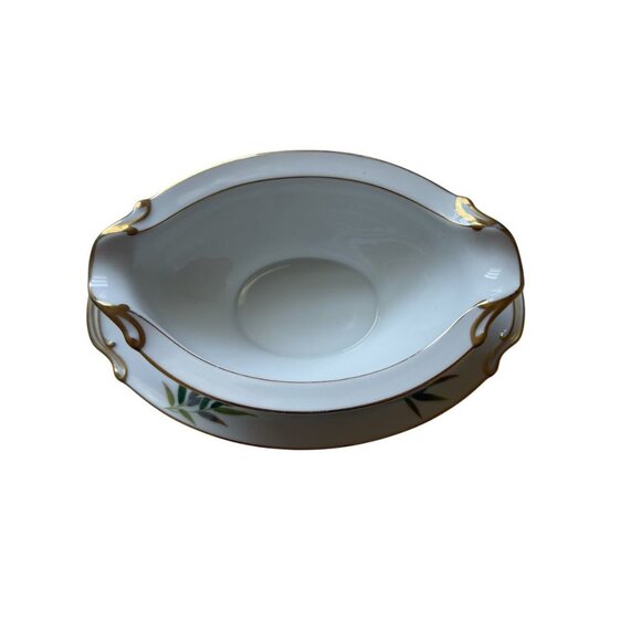 Vintage Noritake China Orient Gravy Boat With Attached Underplate Gold Trim Whit - Picture 2 of 3